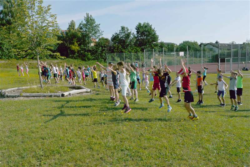 GMS Heideck Sportfest Aufwärmen