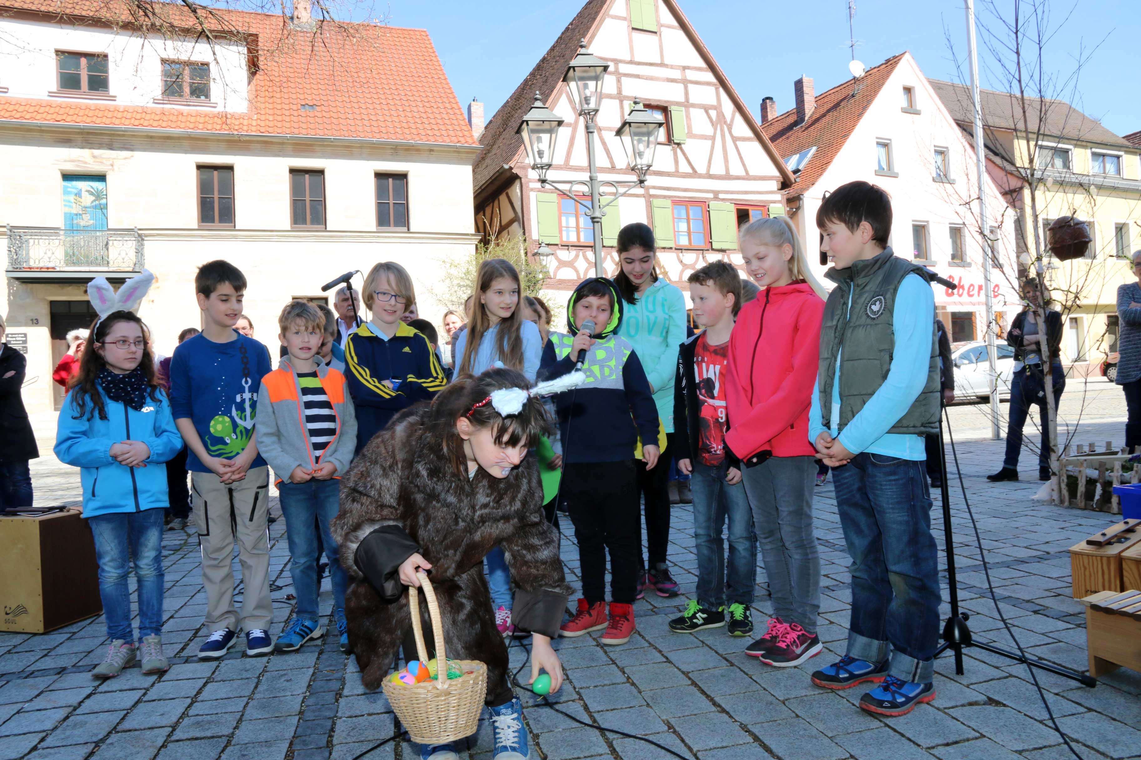 Heideck Osterbrunnen 7